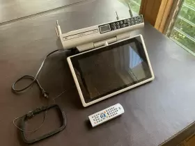 KLV3913 AUDIOVOX Kitchen Cabinet Tv Dvd Player Counter Top