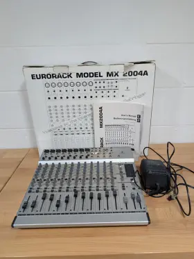 MX-2004A BEHRINGER Eurorack Mixer Box Powers