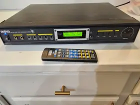 DX-3000 BMB Better Music Builder Audio Video Effect Processor