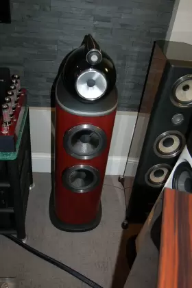 803D4 BOWERS AND WILKINS Rosenut Box #2