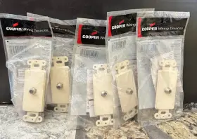 2162A COOPER / EATON Flush Mount Video Jack Wiring Decorator