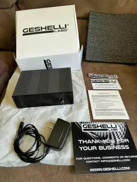JNOG2 GESHELLI LABS Socketed Dac Usb Smoked Glass #2