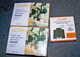 TRK9601 J.LUMI Theater Track Lights Flippers Connector