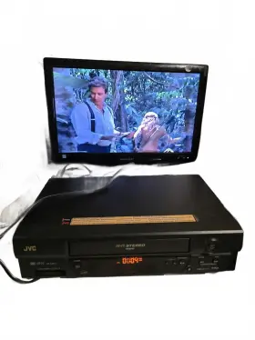 HR-J675U JVC Vhs Player Fi Stereo Remote