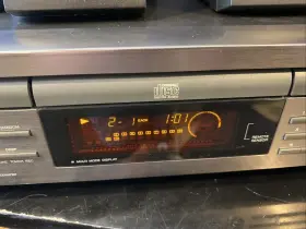 XL-Z451 JVC Cd Player Disc #3