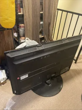 50PQ30 LG Tv If Interested Then Me #2