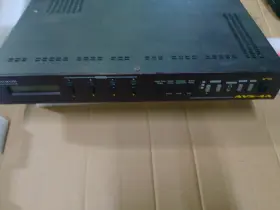 AVS-4A LOUROE ELECTRONICS Zone Audio Video Switcher