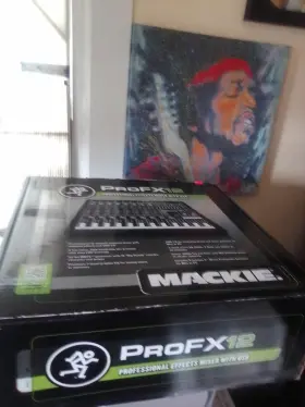 PROFX12 MACKIE Receivers Mixers Subs Speakers
