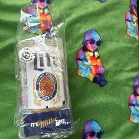 888837 MNS BRANDS Miller Lite Bluetooth Speaker