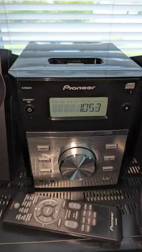 X-EM21 PIONEER Cd Receiver Remote Speakers
