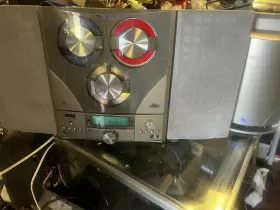 SA260 SHARPER IMAGE Cd Am Fm Stereo Sleek Post Woofer