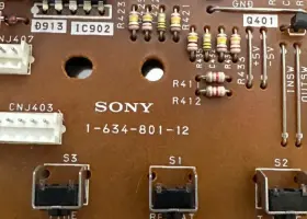 1-634-801-12 SONY Cd Changer Cir Board #3