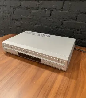 SLV-D370P SONY Dvd Player Vcr Vhs Progressive Hifi Remote