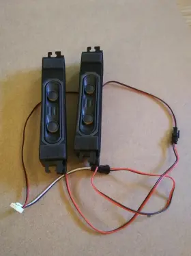 29003489 WESTINGHOUSE Speaker Set